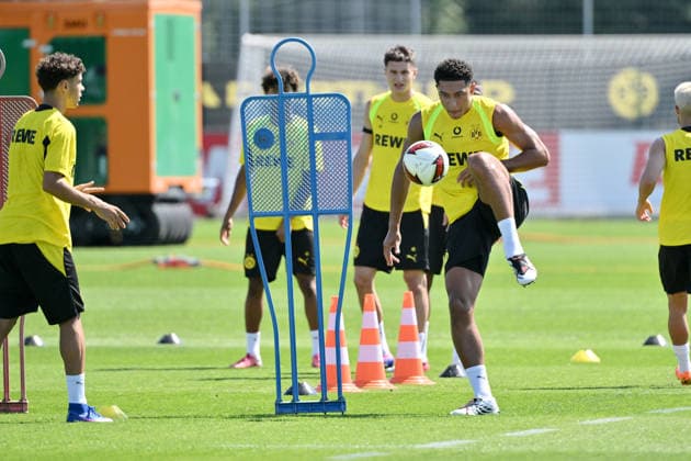 Jobe Bellingham (Borussia Dortmund) 14.07.2026, Fussball 1. Bundesliga, Saison 2026 2027, Training Borussia Dortmund Dortmund Trainingsgelände Nordrhein Westfalen Deutschland *** Jobe Bellingham, Borussia Dortmund, July 14, 2026; Soccer, Bundesliga 1, 2026–2027 Season; Borussia Dortmund Training, Dortmund Training Facility, North Rhine-Westphalia, Germany Team2