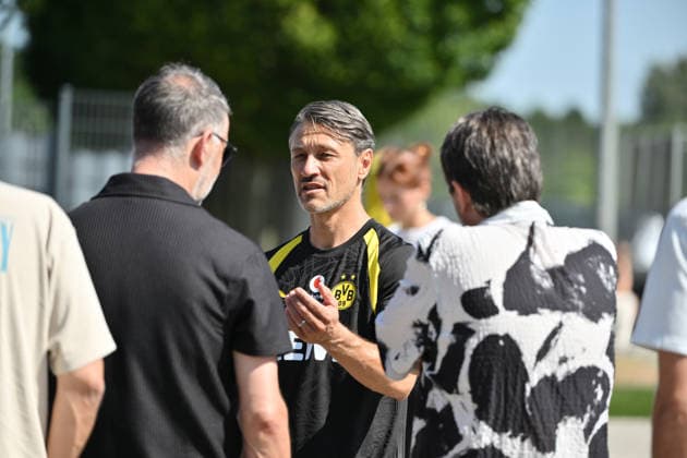 Trainer Niko Kovac (Borussia Dortmund) vor dem Training im Gespräch mit den Journalisten 14.07.2026, Fussball 1. Bundesliga, Saison 2026 2027, Training Borussia Dortmund Dortmund Trainingsgelände Nordrhein Westfalen Deutschland *** Coach Niko Kovac of Borussia Dortmund speaking with journalists before practice on July 14, 2026; Soccer, Bundesliga 1, 2026–2027 season; Borussia Dortmund practice at the Dortmund training facility in North Rhine-Westphalia, Germany Team2