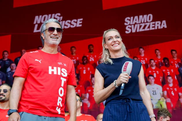 Murat Yakin (Trainer) im Interview , Schweiz, Schweizer Nationalteam Empfang Zürich, WM-Rückkehr der Schweizer Nati, Empfang nach der WM 2026, 2026, 14.07.2026, Turbinenplatz, Zürich, Schweiz Zürich Turbinenplatz Schweiz *** Interview with Coach Murat Yakin, Switzerland, Swiss National Team Welcome Ceremony in Zurich, World Cup: Return of the Swiss National Team, Welcome Ceremony after the 2026 World Cup, 2026, July 14, 2026, Turbinenplatz, Zurich, Switzerland, Zurich, Turbinenplatz, Switzerland Copyright: xGrantxHubbsx