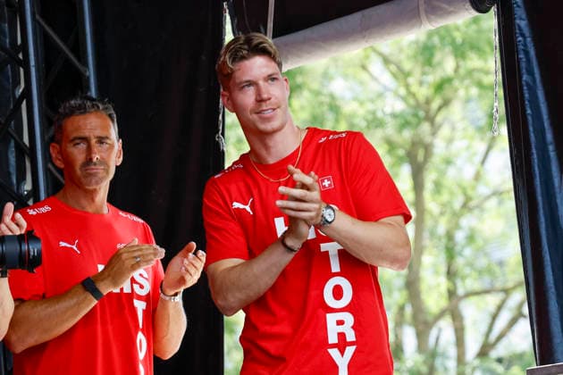 Cedric Itten , Schweiz, Schweizer Nationalteam Empfang Zürich, WM-Rückkehr der Schweizer Nati, Empfang nach der WM 2026, 2026, 14.07.2026, Turbinenplatz, Zürich, Schweiz Zürich Turbinenplatz Schweiz *** Cedric Itten, Switzerland, Swiss National Team Welcome Ceremony in Zurich, World Cup: Return of the Swiss National Team, Welcome Ceremony after the 2026 World Cup, 2026, July 14, 2026, Turbinenplatz, Zurich, Switzerland, Zurich, Turbinenplatz, Switzerland Copyright: xGrantxHubbsx
