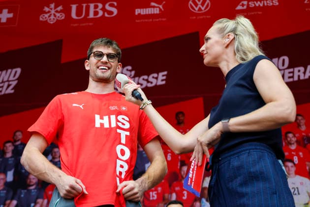 Gregor Kobel im Interview , Schweiz, Schweizer Nationalteam Empfang Zürich, WM-Rückkehr der Schweizer Nati, Empfang nach der WM 2026, 2026, 14.07.2026, Turbinenplatz, Zürich, Schweiz Zürich Turbinenplatz Schweiz *** Interview with Gregor Kobel, Switzerland, Swiss National Team Welcome Ceremony in Zurich, World Cup: Return of the Swiss National Team, Welcome Ceremony after the 2026 World Cup, 2026, July 14, 2026, Turbinenplatz, Zurich, Switzerland, Zurich, Turbinenplatz, Switzerland Copyright: xGrantxHubbsx