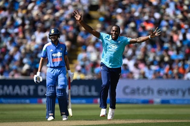 Cricket - 2026 - Metro Bank Men™s One Day International Series - First ODI: England vs. India - Edgbaston, Birmingham - Tuesday 14th July 2026 Jofra Archer celebrates the big wicket of Virat Kohli COLORSPORT BARRY MITCHELL 