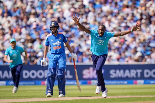1st Metro Bank ODI: England v India Jofra Archer of England celebrates taking the wicket of Virat Kohli of India during the 1st Metro Bank ODI match England vs India at Edgbaston, Birmingham, United Kingdom on 14 July 2026 (Photo by Maynard Manyowa News Images) Birmingham Edgbaston Warwickshire United Kingdom Copyright: xMaynardxManyowa NewsxImagesx