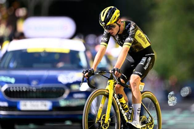 Tour de France 2026 Stage 10 LE LIORAN, FRANCE - JULY 14 : Piganzoli Davide (ITA) of Team Visma Lease a Bike at the finish line during stage 10 of the 113rd edition of Tour de France an UCI World Tour 2.UWT cycling road race stage for Men Elite of 167 km with start in Aurillac and finish in Le Lioran on July 14, 2026 in Le Lioran, France, 14 07 2026 Le Lioran France  Copyright: xTomasxSiskx