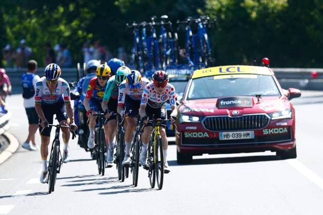 Tour de France 2026 Stage 10 LE LIORAN, FRANCE - JULY 14 : Evenepoel Remco (BEL) of Red Bull BORA Hansgrohe, Vingegaard Jonas (DEN) of Team Visma Lease a Bike during stage 10 of the 113rd edition of Tour de France an UCI World Tour 2.UWT cycling road race stage for Men Elite of 167 km with start in Aurillac and finish in Le Lioran on July 14, 2026 in Le Lioran, France, 14 07 2026 Le Lioran France  Copyright: xLucaxBettinix