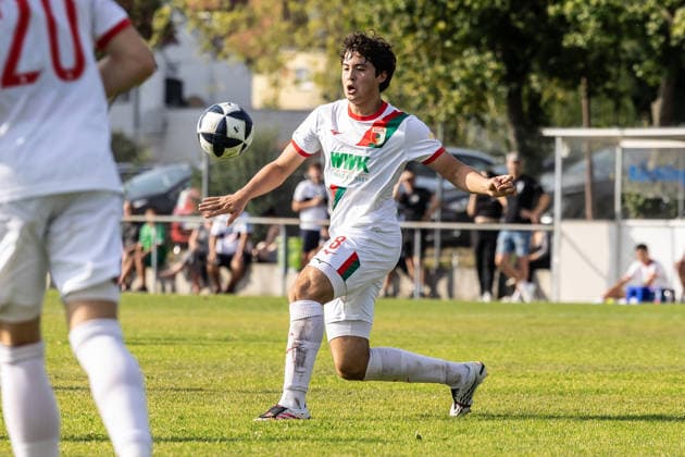 10.07.2026, Fussball, Saison 2026 2027, Regionalliga Südwest, Hauptspielfeld Burgrieden, Testspiel, SSV Ulm 1846 Fußball - FC Augsburg II 14.07.2026, Fussball, Saison 2026 2027, Regionalliga Südwest, Hauptspielfeld Burgrieden, Testspiel, SSV Ulm 1846 Fußball - FC Augsburg II, 8 Franz Xaver Bleicher (FC Augsburg II) Foto: Lucca Fundel Burgrieden Hauptspielfeld Baden-Württemberg Deutschland *** July 10, 2026, Soccer, 2026–2027 Season, Regionalliga Southwest, Burgrieden Main Field, Friendly Match, SSV Ulm 1846 vs. FC Augsburg II, July 14, 2026, Soccer, 2026–2027 Season, Regionalliga Southwest, Burgrieden Main Field, Friendly Match, SSV Ulm 1846 vs. FC Augsburg II, 8 Franz Xaver Bleicher, FC Augsburg II, Photo by Lucca Fundel, Burgrieden Main Field, Baden-Württemberg, Germany
