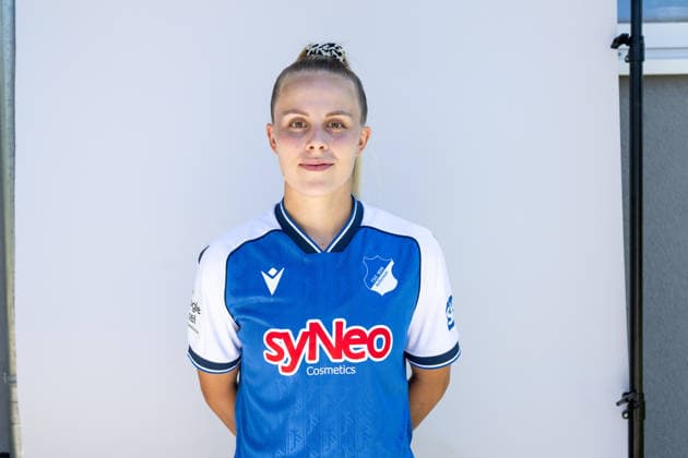 1.BL Frauen, Porträttermin 2026 2027 Laura Gloning; TSG 1899 Hoffenheim St. Leon-Rot Förderzentrum St. Leon-Rot Baden-Württemberg Deutschland *** 1st Division Women, Photo Shoot 2026–2027 Laura Gloning TSG 1899 Hoffenheim St. Leon Rot Training Center St. Leon Rot Baden-Württemberg Germany Copyright: xNordphotox xMemmlerx