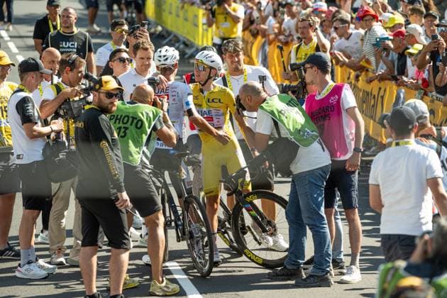 Tour de France 2026, arrivee etape 10 Aurillac > Le Lioran PHOTOPQR LA MONTAGNE Jérémie FULLERINGER ; ; 14 07 2026 ; Tour de France 2026, arrivee etape 10 Aurillac > Le Lioran - Laveissiere Tadej Pogacar - CYCLING TOUR DE FRANCE 2026 STAGE 10 Slovenian Tadej Pogacar of UAE Team Emirates XRG pictured in action during the stage 10 of the 2026 Tour de France cycling race, a stage of 167km from Aurillac to Le Lioran, on Tuesday 14 July 2026. France  Copyright: xPHOTOPQR LAxMONTAGNE MAXPPPxJérémiexFULLERINGERx 20260714LMT6875 20260714LMT6942