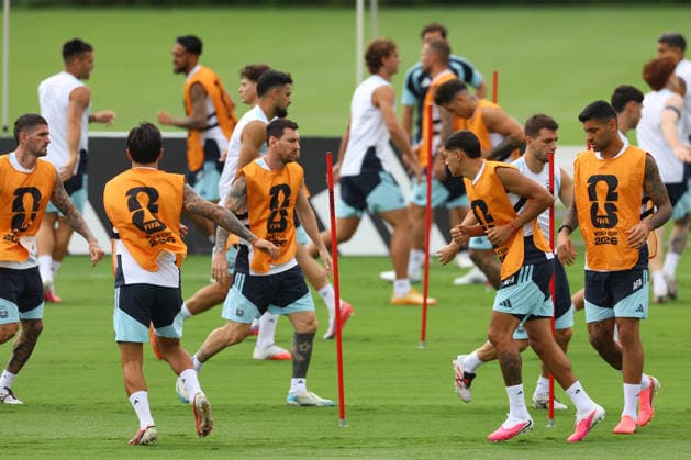 Argentina™s forward Lionel Messi takes part in an MD-1 training session one day ahead of the 2026 World Cup semi- final match between England and Argentina, at Atlanta United FC Training Center, on July 14, 2026 in Marietta, Georgia, United States.¨(Photo by Alejandro PAGNI PHOTOxPHOTO) MARIETTA UNITED STATES *** Argentina™s forward Lionel Messi takes part in a Day 1 training session one day before the 2026 World Cup semifinal match between England and Argentina, at the Atlanta United FC Training Center, on July 14, 2026, in Marietta, Georgia, United States ¨ Photo by Alejandro PAGNI PHOTOxPHOTO MARIETTA UNITED STATES Copyright: xALEJANDROxPAGNIx