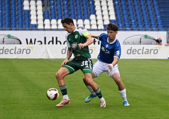 14.07.2026, xsltx, Fussball Testspiel, SV Darmstadt 98 - FC Homburg v.l. Phillipp Steinhart (FC 08 Homburg), Mika Schlosser (SV Darmstadt 98) (DFL DFB REGULATIONS PROHIBIT ANY USE OF PHOTOGRAPHS as IMAGE SEQUENCES and or QUASI-VIDEO) *** July 14, 2026, xsltx, soccer friendly, SV Darmstadt 98 vs. FC Homburg, Phillipp Steinhart FC 08 Homburg, Mika Schlosser, SV Darmstadt 98. DFL and DFB regulations prohibit any use of photographs as image sequences and or quasi-video.