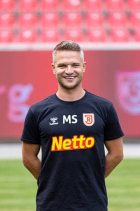 Michael Seidel (Physiotherapeut); SSV Jahn Regensburg; 3.Liga, Porträttermin 2026 2027, DFL REGULATIONS PROHIBIT ANY USE OF PHOTOGRAPHS AS IMAGE SEQUENCES AND OR QUASI-VIDEO. *** Michael Seidel, Physical Therapist, SSV Jahn Regensburg (3rd Division), Photo Shoot 2026–2027; DFL regulations prohibit any use of photographs as image sequences and or quasi-video.
