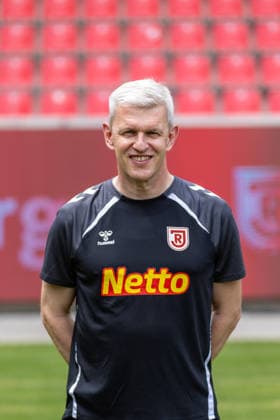 SSV Jahn Regensburg ; 3.Liga, Porträttermin 2026 2027, Dr. Bernd Meyer (Mannschaftsarzt); SSV Jahn Regensburg; 3.Liga, Porträttermin 2026 2027, DFL REGULATIONS PROHIBIT ANY USE OF PHOTOGRAPHS AS IMAGE SEQUENCES AND OR QUASI-VIDEO. *** SSV Jahn Regensburg 3. Liga, Photo Shoot 2026–2027, Dr. Bernd Meyer, Team Physician for SSV Jahn Regensburg (3rd Division), Photo Shoot 2026–2027; DFL regulations prohibit any use of photographs as image sequences and or quasi-video
