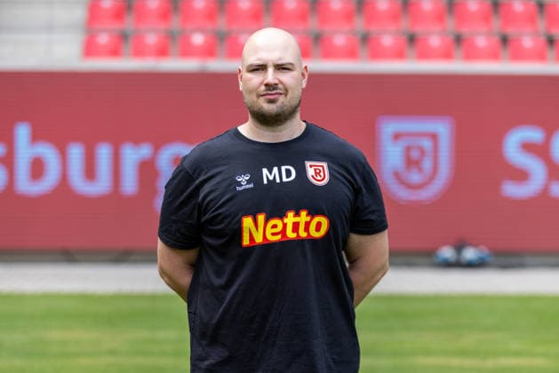SSV Jahn Regensburg ; 3.Liga, Porträttermin 2026 2027, Manuel Danne (Physiotherapeut); SSV Jahn Regensburg; 3.Liga, Porträttermin 2026 2027, DFL REGULATIONS PROHIBIT ANY USE OF PHOTOGRAPHS AS IMAGE SEQUENCES AND OR QUASI-VIDEO. *** SSV Jahn Regensburg 3. Liga, Photo Shoot 2026–2027, Manuel Danne, Physical Therapist, SSV Jahn Regensburg, 3rd Division, Photo Shoot 2026–2027, DFL regulations prohibit any use of photographs as image sequences and or quasi-video