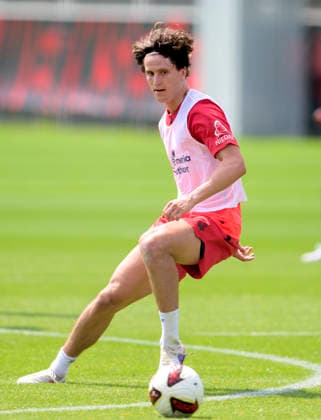 Tim Oermann (Bayer Leverkusen) (Bayer Leverkusen) Aktion. Fussball 1. Bundesliga, Trainingsauftakt Bayer 04 Leverkusen am 14.07.2026 in Leverkusen Deutschland. *** Tim Oermann, Bayer Leverkusen, Bayer Leverkusen Soccer Event, Bundesliga 1, Bayer 04 Leverkusen s first day of training on July 14, 2026, in Leverkusen, Germany