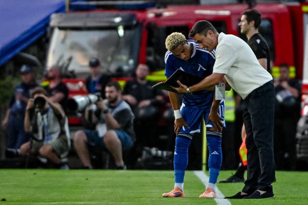 Football - UEFA Champion™s League - 1st qualifying round - PFC Levski vs Borac Banja Luka - 14.07.2026 SOFIA, BULGARIA - JULY 14: Armstrong Oko-Flex, 11 of PFC Levski and Julio Velazquez, Head Coach of PFC Levski during the UEFA Champion™s League 2026 27 Qualifying Round first leg match between PFC Levski vs FK Borac (Banja Luka) at Georgi Asparuhov Stadium on July 14th, 2026 in Sofia, Bulgaria. Copyright: xYulianxTodorovx