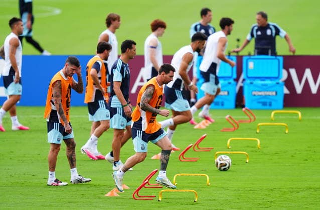 Argentina Training Session - FIFA World Cup, WM, Weltmeisterschaft, Fussball 2026 ATLANTA, GEORGIA - JULY 14: Argentina s Lionel Messi warms up prior to a training session ahead of the 2026 FIFA World Cup semifinal match against England in Atlanta, Georgia, United States, on July 14, 2026. Evrim Aydin Anadolu Georgia United States. Editorial use only. Please get in touch for any other usage.  Copyright: x2026xAnadoluxEvrimxAydinx