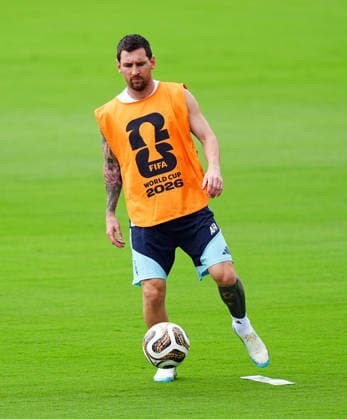 Argentina Training Session - FIFA World Cup, WM, Weltmeisterschaft, Fussball 2026 ATLANTA, GEORGIA - JULY 14: Argentina s Lionel Messi warms up prior to a training session ahead of the 2026 FIFA World Cup semifinal match against England in Atlanta, Georgia, United States, on July 14, 2026. Evrim Aydin Anadolu Georgia United States. Editorial use only. Please get in touch for any other usage.  Copyright: x2026xAnadoluxEvrimxAydinx