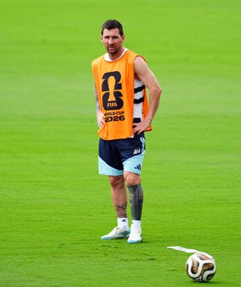 Argentina Training Session - FIFA World Cup, WM, Weltmeisterschaft, Fussball 2026 ATLANTA, GEORGIA - JULY 14: Argentina s Lionel Messi warms up prior to a training session ahead of the 2026 FIFA World Cup semifinal match against England in Atlanta, Georgia, United States, on July 14, 2026. Evrim Aydin Anadolu Georgia United States. Editorial use only. Please get in touch for any other usage.  Copyright: x2026xAnadoluxEvrimxAydinx