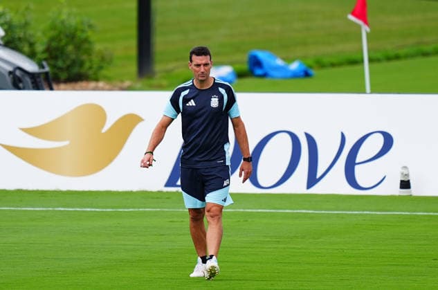 Argentina Training Session - FIFA World Cup, WM, Weltmeisterschaft, Fussball 2026 ATLANTA, GEORGIA - JULY 14: Lionel Scaloni, Head Coach of Argentina, leads the training session ahead of the FIFA World Cup 2026 Semi Final match against England in Atlanta, Georgia, United Staes on July 14, 2026. Evrim Aydin Anadolu Georgia United States. Editorial use only. Please get in touch for any other usage.  Copyright: x2026xAnadoluxEvrimxAydinx