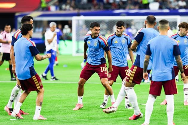 RECORD DATE NOT STATED FIFA World Cup, WM, Weltmeisterschaft, Fussball 2026 - Semifinal - France v Spain Spain players during the warm-up before the FIFA World Cup semifinal match between France and Spain, at Dallas Stadium, in Texas, United States, on Tuesday, July 14, 2026.(Foto: Vanessa Carvalho Brazil Photo Press IMAGO) Sports Copyright: xVanessaxCarvalhox