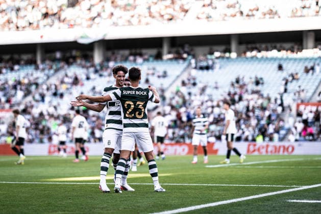 July 14, 2026, Faro, Faro, Portugal: Daniel Braganca of Sporting Clube de Portugal celebrates scoring his sides fourth goal of the match during the Pre-Season Firiendly match between Sporting CP and Celtic FC at Estadio do Algarve in Faro on July 14, 2026 Sporting CP X Celtic FC - Pre-Season Friendly Desafios Betano  - ZUMAg283 20260714_zsp_g283_037 Copyright: xJoaoxGregoriox