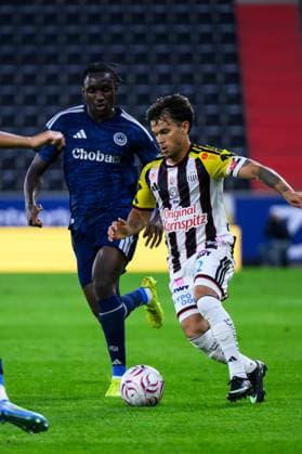 SOCCER - LASK vs Fenerbahce, test match LINZ,AUSTRIA,14.JUL.26 - SOCCER - ADMIRAL Bundesliga, Sueper Lig, Linzer ASK vs Fenerbahce Istanbul, test match. Image shows Sascha Horvath (LASK) and Sidiki Cherif (Fenerbahce).  GEPAxpictures xChristianxMoser