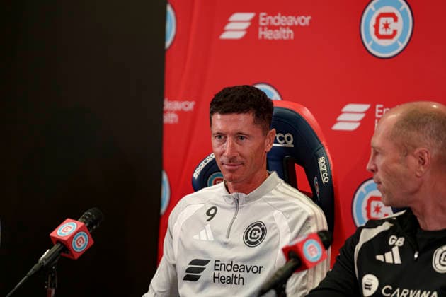 Robert Lewandowski seen during Robert Lewandowski and Chicago Fire press conference, PK, Pressekonferenz (Martin Murillo Ball Raw Images) Loule Estadio Algarve Portugal Copyright: xMartinxMurillox martinmurillo_chicago_lewandowski_conference_2627-4