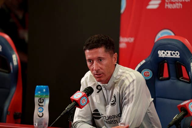 Robert Lewandowski seen during Robert Lewandowski and Chicago Fire press conference, PK, Pressekonferenz (Martin Murillo Ball Raw Images) Loule Estadio Algarve Portugal Copyright: xMartinxMurillox martinmurillo_chicago_lewandowski_conference_2627-7