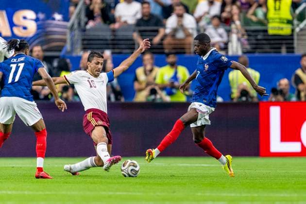 DALLAS - (lr) Rodri of Spain and Ousmane Dembele of France during the 2026 World Cup match between France and Spain at Dallas Stadium on July 14, 2026, in Dallas, United States. (Photo by Stefan Koops EYE4IMAGES DeFodi Images) - *** DALLAS — Rodri of Spain and Ousmane Dembélé of France during the 2026 World Cup match between France and Spain at Dallas Stadium on July 14, 2026, in Dallas, United States. Photo by Stefan Koops, EYE4IMAGES, DeFodi Images