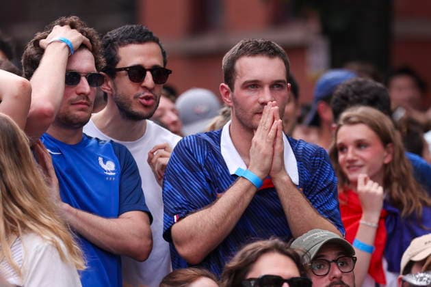 People watch Spain vs France during Bastille Day celebration in New York People watch the Spain vs France World Cup game during the Maison Provence Bastille Day celebration and World Cup watch party in the Brooklyn borough of New York, New York, USA, 14 July 2026. NEW YORK NEW YORK UNITED STATES  Copyright: xSARAHxYENESELx