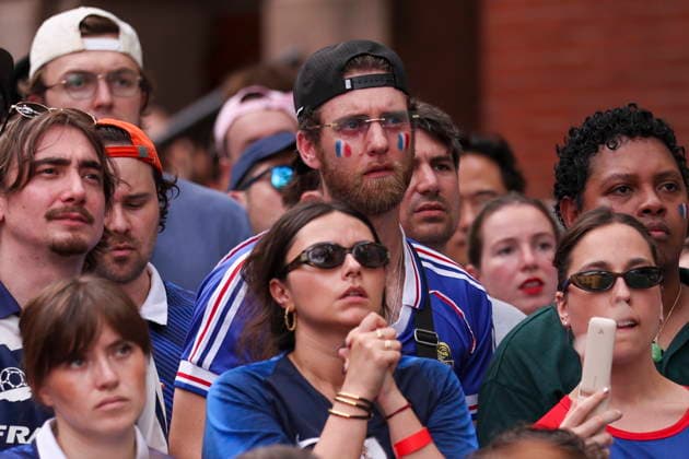 People watch Spain vs France during Bastille Day celebration in New York People watch the Spain vs France World Cup game during the Maison Provence Bastille Day celebration and World Cup watch party in the Brooklyn borough of New York, New York, USA, 14 July 2026. NEW YORK NEW YORK UNITED STATES  Copyright: xSARAHxYENESELx