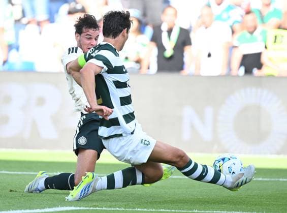 Paulo Bernardo of Celtic FC Sporting Lisbon v Celtic, Pre Season Friendly, Football, Estadio Algarve, Portugal - 14 Jul 2026Algarve Estadio Algarve Portugal EDITORIAL USE ONLY No use with unauthorised audio, video, data, fixture lists, club league logos or live services. Online in-match use limited to 120 images, no video emulation. No use in betting, games or single club league player publications.  Copyright: xZedxJameson Shutterstockx 16990599ce