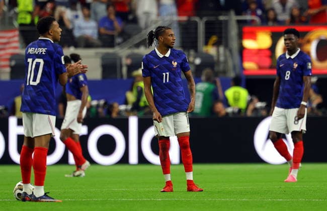 FIFA World Cup, WM, Weltmeisterschaft, Fussball 2026 semifinals - France vs Spain Michael Olise of France (C) and teamates react after the 0-2 during the FIFA World Cup 2026 semifinals match France against Spain, in Dallas, USA, 14 July 2026. DALLAS United States  Copyright: xCHRISTOPHERxNEUNDORFx