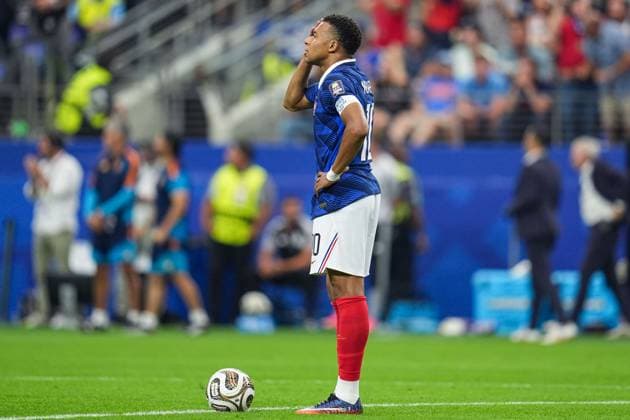 Kylian MbappÃ of France dejected after Spains second goal France v Spain, 2026 FIFA World Cup, WM, Weltmeisterschaft, Fussball Semi-final, Football, Dallas Stadium, Arlington, Texas, USA - 14 Jul 2026Arlington Dallas Stadium Texas (TX) United States of America  Copyright: xIsmaelxAdnan Shutterstockx 16991340cw