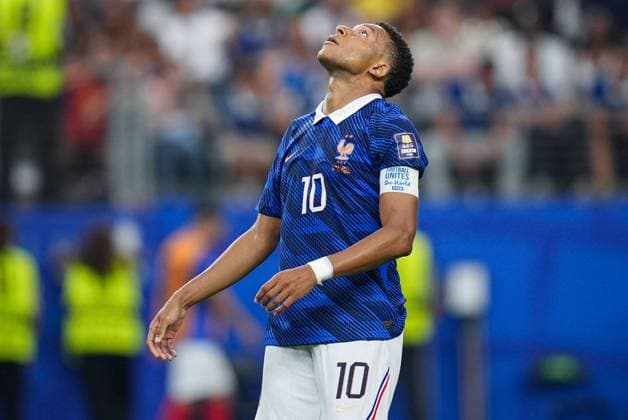 Kylian MbappÃ of France dejected after a missed chance France v Spain, 2026 FIFA World Cup, WM, Weltmeisterschaft, Fussball Semi-final, Football, Dallas Stadium, Arlington, Texas, USA - 14 Jul 2026Arlington Dallas Stadium Texas (TX) United States of America  Copyright: xIsmaelxAdnan Shutterstockx 16991340cz
