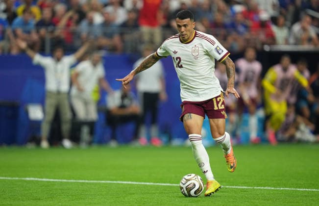 Pedro Porro (Spain) scores and celebrates his teams second goal during France and Spain, Semi final FIFA World Cup, WM, Weltmeisterschaft, Fussball 2026, Dallas Stadium, Dallas, USA on July 14, 2026. Thor Wegner DeFodi Images. (Photo by DeFodi Images) - *** Pedro Porro of Spain scores and celebrates his team s second goal during the France vs. Spain semifinal match at the 2026 FIFA World Cup at Dallas Stadium in Dallas, USA, on July 14, 2026. Photo by DeFodi Images (Thor Wegner)
