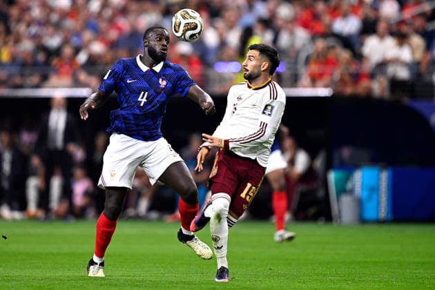 2026-07-14 France v Spain - Semi Final - FIFA World Cup, WM, Weltmeisterschaft, Fussball 2026 ARLINGTON, UNITED STATES - JULY 14: Dayot Upamecano of France, Alex Baena of Spain during the Semi Final - FIFA World Cup 2026 match between France and Spain at Dallas Stadium on July 14, 2026 in Arlington, Texas. (Photo by Pablo Morano BSR Agency) Arlington United States Content not available for redistribution in The Netherlands directly or indirectly through any third parties. Copyright: xBSRxAgencyx