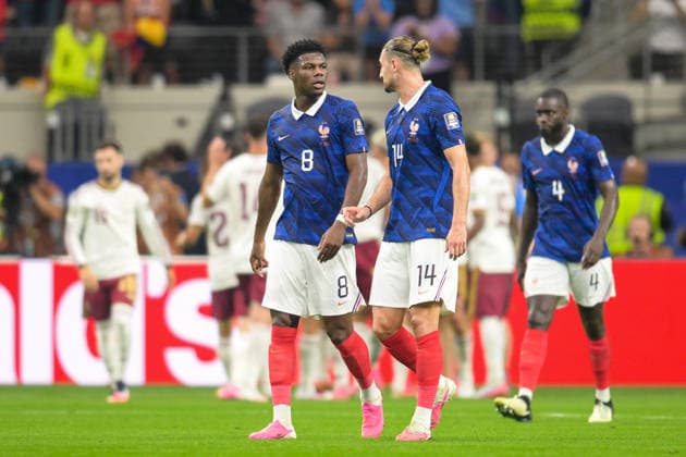 Fußball, WM 2026, 20260714, Frankreich - Spanien. Im Bild Tor 0:1, v.l. Aurelien TCHOUAMENI (Frankreich, 8), Adrien RABIOT (Frankreich, 14). Dallas Dallas-Stadion Texas Vereinigte Staaten von Amerika *** Soccer, 2026 World Cup, 20260714, France vs. Spain. Pictured: Goal 0-1; from left: Aurélien TCHOUAMENI (France), 8; Adrien RABIOT (France), 14; Dallas Stadium, Dallas, Texas, United States of America Copyright: Passion2Press MarkusxFischerx