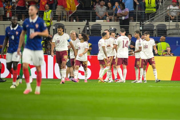 Fußball, WM 2026, 20260714, Frankreich - Spanien. Im Bild Tor 0:1 Torjubel. Dallas Dallas-Stadion Texas Vereinigte Staaten von Amerika *** Soccer, 2026 World Cup, 20260714, France vs. Spain; Pictured: Goal 0-1, goal celebration, Dallas, Dallas Stadium, Texas, United States of America Copyright: Passion2Press MarkusxFischerx