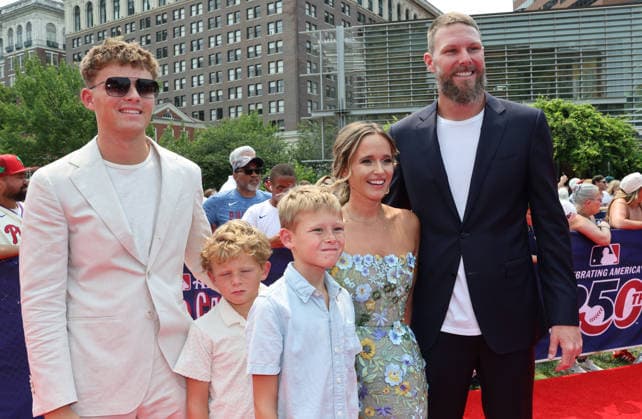 Chris Sale 51 of the Atlanta Braves arrives on the red carpet at the 2026 MLB, Baseball Herren, USA All Star Red Carpet Show in Philadelphia, Pennsylvania, on Tuesday, July 14, 2026.  PHI202607142041 LAURENCExKESTERSON