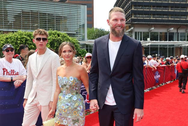 Chris Sale 51 of the Atlanta Braves arrives on the red carpet at the 2026 MLB, Baseball Herren, USA All Star Red Carpet Show in Philadelphia, Pennsylvania, on Tuesday, July 14, 2026.  PHI202607142043 LAURENCExKESTERSON