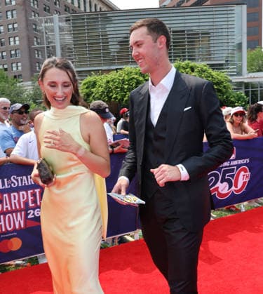 Jacob Misiorowski 32 of the Milwaukee Brewers arrives on the red carpet at the 2026 MLB, Baseball Herren, USA All Star Red Carpet Show in Philadelphia, Pennsylvania, on Tuesday, July 14, 2026.  PHI202607142071 LAURENCExKESTERSON