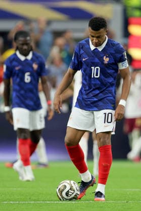France v Spain: Semi Final - FIFA World Cup, WM, Weltmeisterschaft, Fussball 2026 Kylian Mbappe of France looks dejected during the FIFA World Cup 2026 Semi Final match between France and Spain at Dallas Stadium on July 14, 2026 in Arlington, United States. Arlington Dallas Stadium TX United States Copyright: xAllstarxPicturexLibraryxLtdx