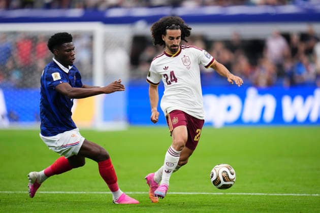 France v Spain: Semi Final - FIFA World Cup, WM, Weltmeisterschaft, Fussball 2026 Marc Cucurella of Spain and Aurelien Tchouameni of France compete for the ball during the FIFA World Cup 2026 Semi Final match between France and Spain at Dallas Stadium on July 14, 2026 in Arlington, Texas. Arlington TX United States  Copyright: xJosexBretonx originalFilename:bretonhernandez-francevs260714_np54d.jpg