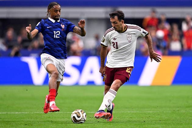 2026-07-14 France v Spain - Semi Final - FIFA World Cup, WM, Weltmeisterschaft, Fussball 2026 ARLINGTON, UNITED STATES - JULY 14: Bradley Barcola of France, Mikel Oyarzabal of Spain during the Semi Final - FIFA World Cup 2026 match between France and Spain at Dallas Stadium on July 14, 2026 in Arlington, Texas. (Photo by Pablo Morano BSR Agency) Arlington United States Content not available for redistribution in The Netherlands directly or indirectly through any third parties. Copyright: xBSRxAgencyx