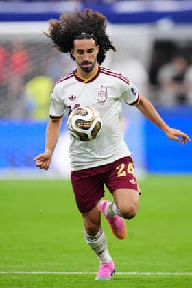 France v Spain: Semi Final - FIFA World Cup, WM, Weltmeisterschaft, Fussball 2026 Marc Cucurella of Spain runs with the ball during the FIFA World Cup 2026 Semi Final match between France and Spain at Dallas Stadium on July 14, 2026 in Arlington, Texas. Arlington TX United States  Copyright: xJosexBretonx originalFilename:bretonhernandez-francevs260714_npZDk.jpg
