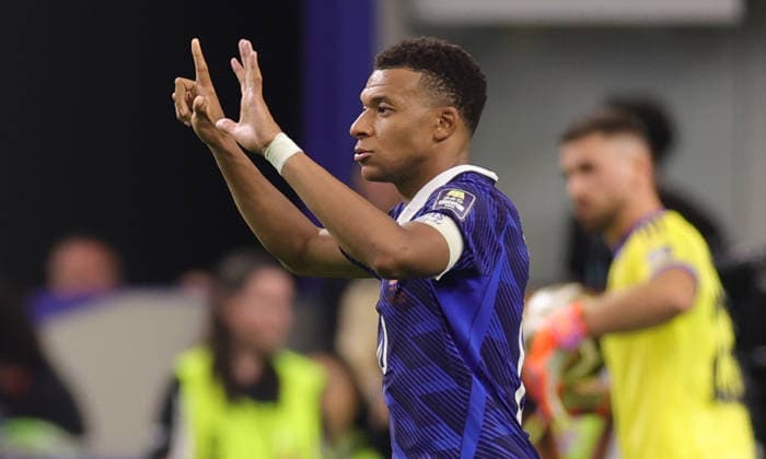 US Soccer World Cup France - Spain 9205633 14.07.2026 France s Kylian Mbappe gestures during the FIFA World Cup, WM, Weltmeisterschaft, Fussball 2026 semi-final soccer match between France and Spain at Dallas Stadium in Arlington, Texas, United States. Nafis Sirazetdinov Sputnik Arlington Texas USA  Copyright: xNafisxSirazetdinovx