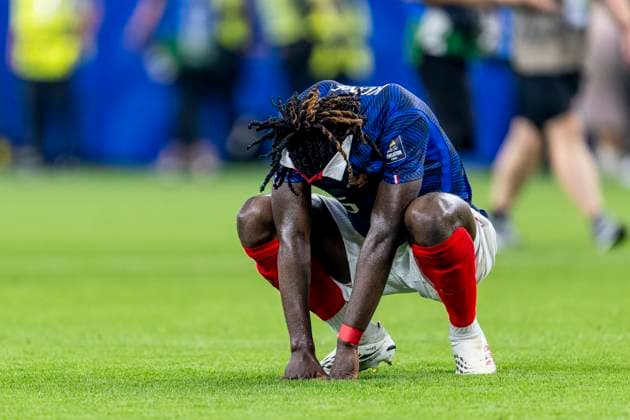 DALLAS - Manu Kone of France is disappointed during the 2026 World Cup match between France and Spain at Dallas Stadium on July 14, 2026, in Dallas, United States. (Photo by Stefan Koops EYE4IMAGES DeFodi Images) - *** DALLAS Manu Kone of France looks disappointed during the 2026 World Cup match between France and Spain at Dallas Stadium on July 14, 2026, in Dallas, United States. Photo by Stefan Koops, EYE4IMAGES, DeFodi Images