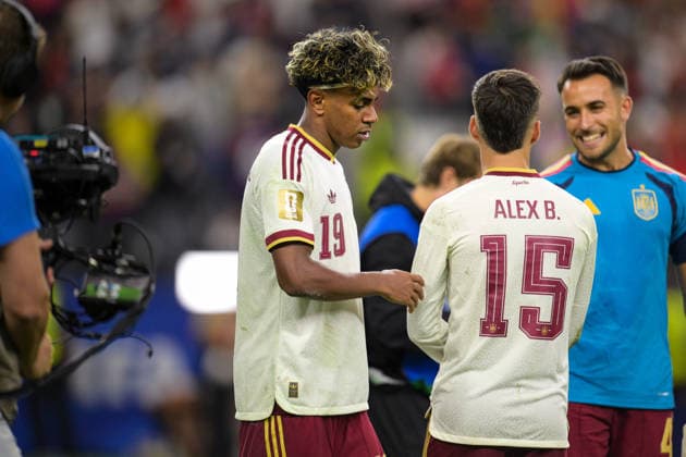 Fußball, WM 2026, 20260714, Frankreich - Spanien. Im Bild Schlussjubel, Lamine YAMAL (Spanien, 19). Dallas Dallas-Stadion Texas Vereinigte Staaten von Amerika *** Soccer, 2026 World Cup, 20260714, France vs. Spain. Pictured: Victory celebration, Lamine YAMAL (Spain), 19, Dallas Stadium, Dallas, Texas, United States of America Copyright: Passion2Press MarkusxFischerx