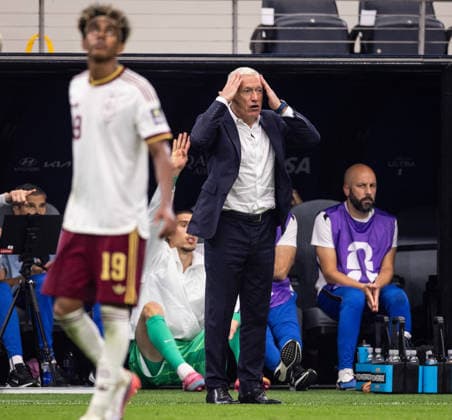 Didier Deschamps, head coach of France, gestures during a FIFA Men’s World Cup 2026 semi-final football match between France and Spain at Dallas Stadium, in Arlington on July 14th 2026 (Photo by Ricardo Nogueira SPP)  Copyright: xRicardoxNogueira SPPx Sportspressphoto_SPR190826
